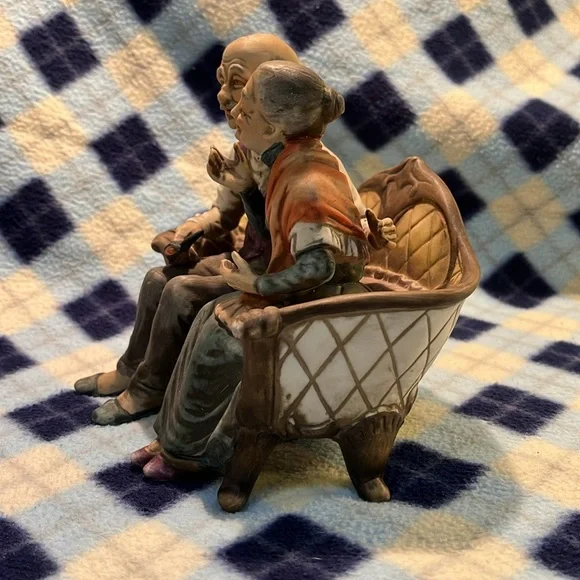 Bisque Hand Painted Glaze
Ceramic Pottery Figurine - Picture 4 of 5